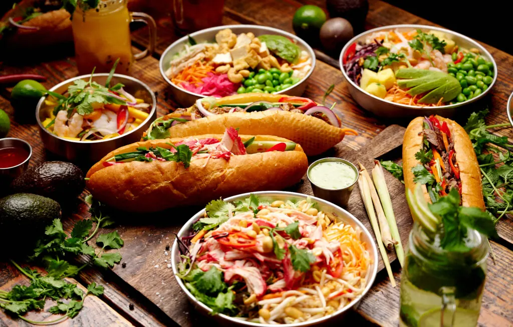 Vietnamesisk mad hos AN·DI: bánh mì, bowls, forårsruller og lemonade